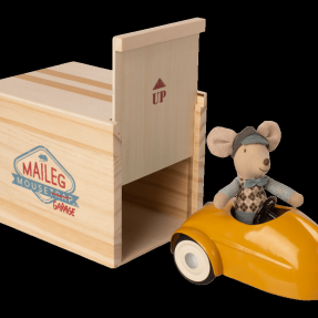 Maileg - "Maus mit Auto und Garage" - gelb