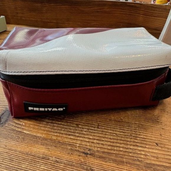 Freitag - CHEYENNE F35 (weinrot/weiß)