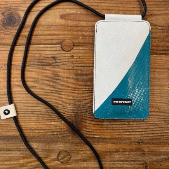 Freitag F337 - ROBIN