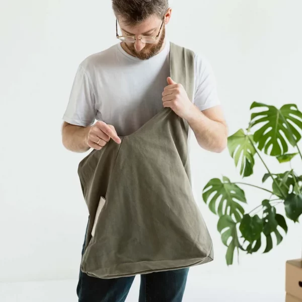 TIRA_KHAKI_MODEL3_3000x